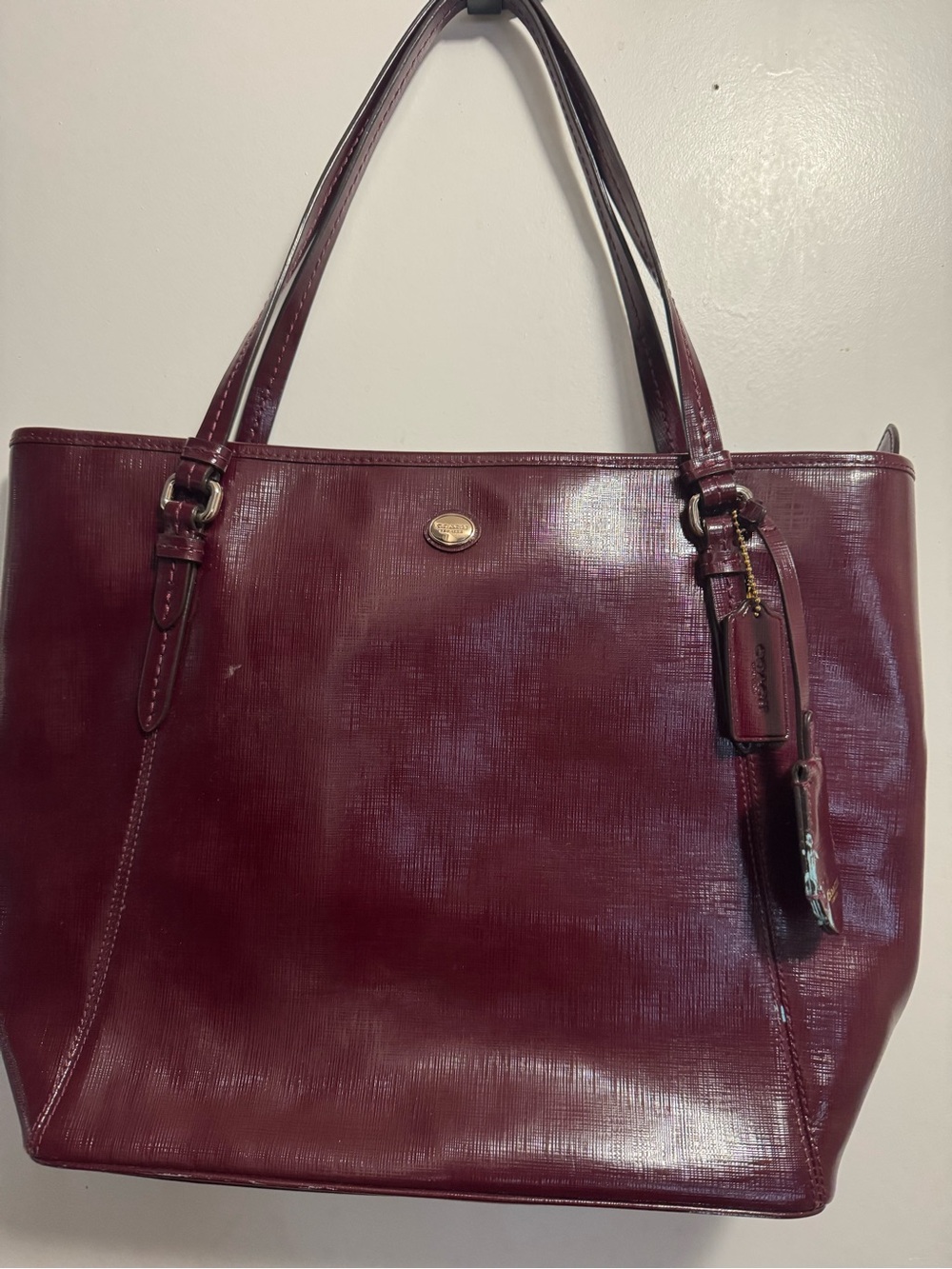 COACH leather Shoulder Tote bag - 💯% Authentic -Pre-loved -SEE NOTES -SOLD AS IS